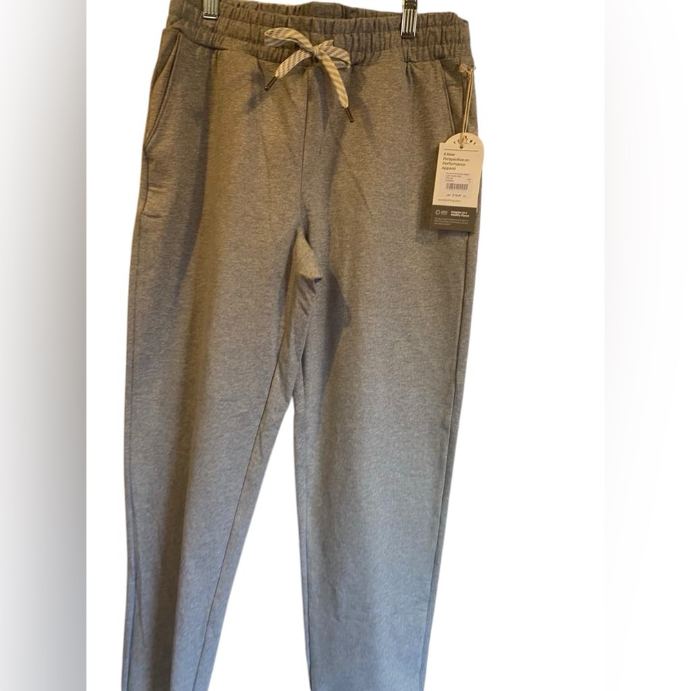 NWT Vuori granite performance joggers Size S